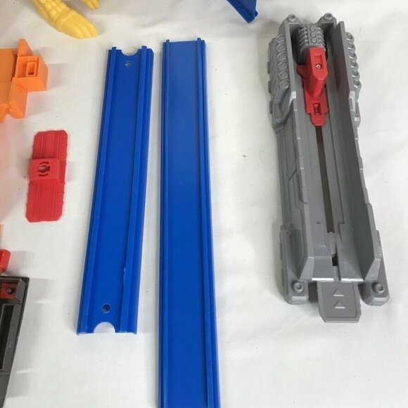 Zuru Metal Machines T-Rex Attack Double Loop Jump Track Model 6702 - Picture 2 of 7